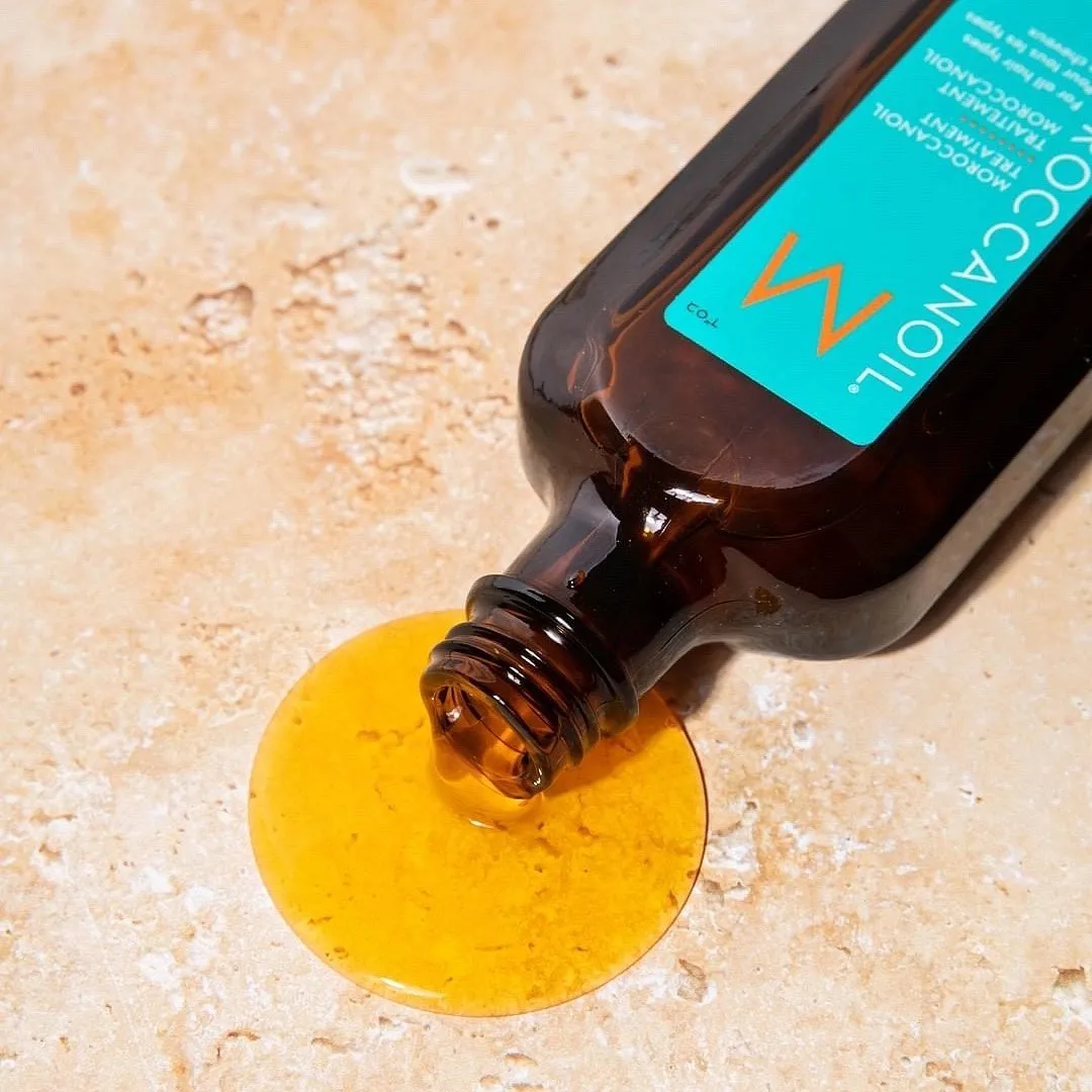 Moroccanoil Treatment (Original)With a potent concentration of pure argan oil blended with linseed extract, this oil becomes a powerhouse of vitamins and antioxidants, refreshing your locks in no time. Besides nourishing all types of hair from curly and frizzy to fine, wavy, thick and knotty, it can also be put to use to tame flyaways and endow a sheeny finish after styling your hair. A single drop of this super-fragrant, award-winning oil will go a long way. ₹ 1,530 onwardsShop here 