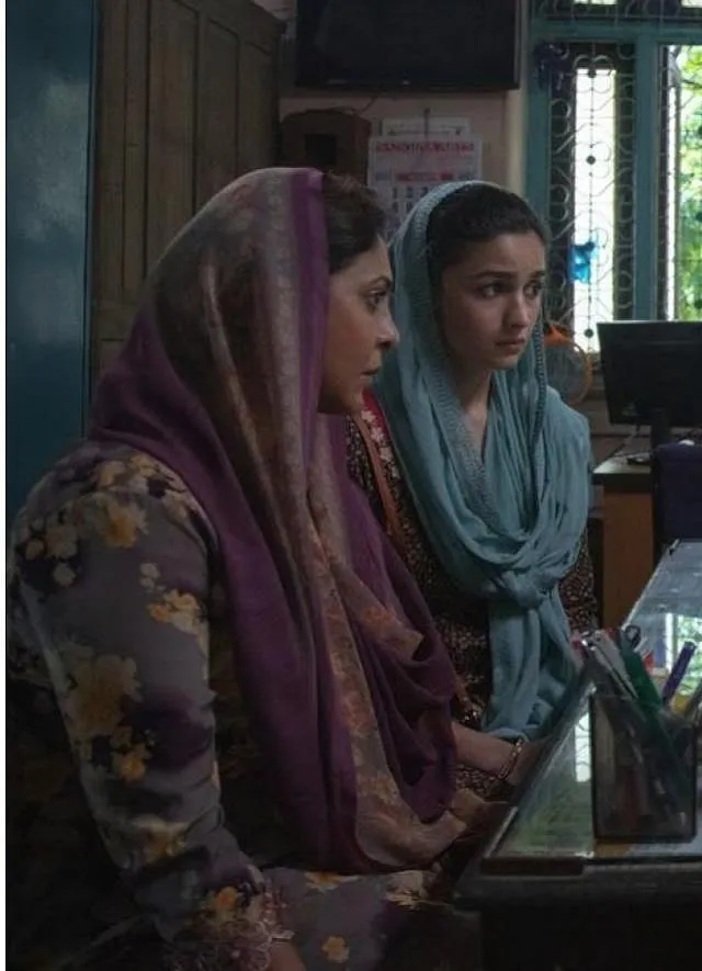“On the one hand, I’m really glad they’re showing the reality of domestic abuse in Darlings, such as the main character ignoring it and being in denial at first. I did not appreciate how they made her seem like a ‘crazy vengeful’ wife at the end of it,