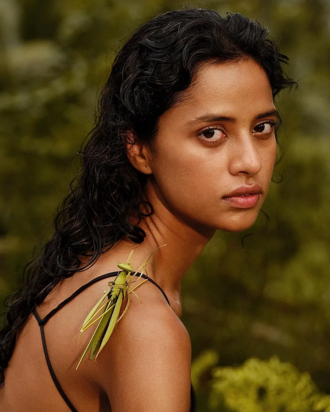 “I don’t really have a lot of engagement on my Stories; I just have an open profile. But I still managed to sell my clothes because many people today are actively looking for interesting finds from thrift stores or via Instagram,” says Sana Thampi 