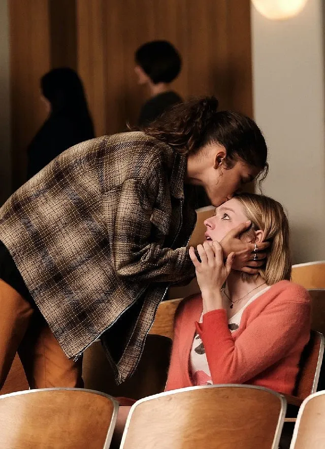 Jules' (played by Hunter Schafer) validity as a woman of trans experience is never questioned or debated on the show Euphoria 