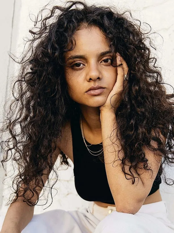 Increased damage and dryness and the changing colour of your hair strands are not the only kinds of changes that take place; the scalp is an important part of the conversation too. Image: Pexels 