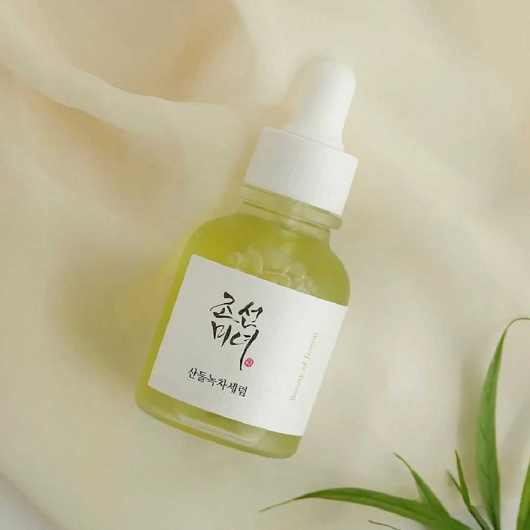 Calming Serum: Green Tea + Panthenol, Beauty Of Joseon This green-tinged serum contains a mix of 76 per cent of green tea, panthenol, camellia and propolis extract — a recipe inspired by traditional Korean ‘Hanbag’ medicine. Besides treating irritated skin, it is also suitable for acne-prone skin, given that it has an anti-inflammatory and a healing action. Priced at ₹1,340Shop hereImage: Instagram.com/beautyofjoseon_official 