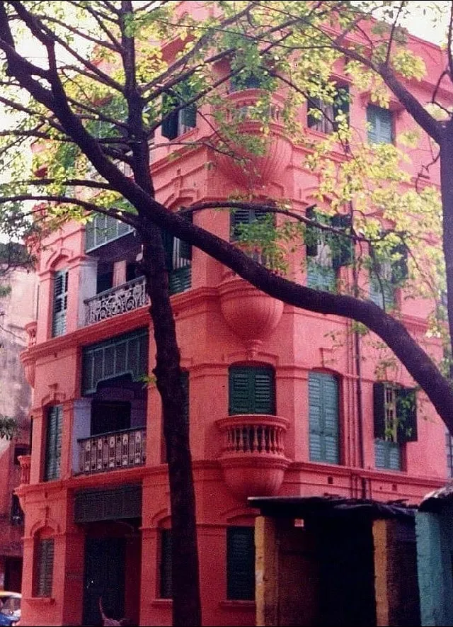 The Red Bari in Kolkata. Image: Instagram.com/theredbarikolkata 