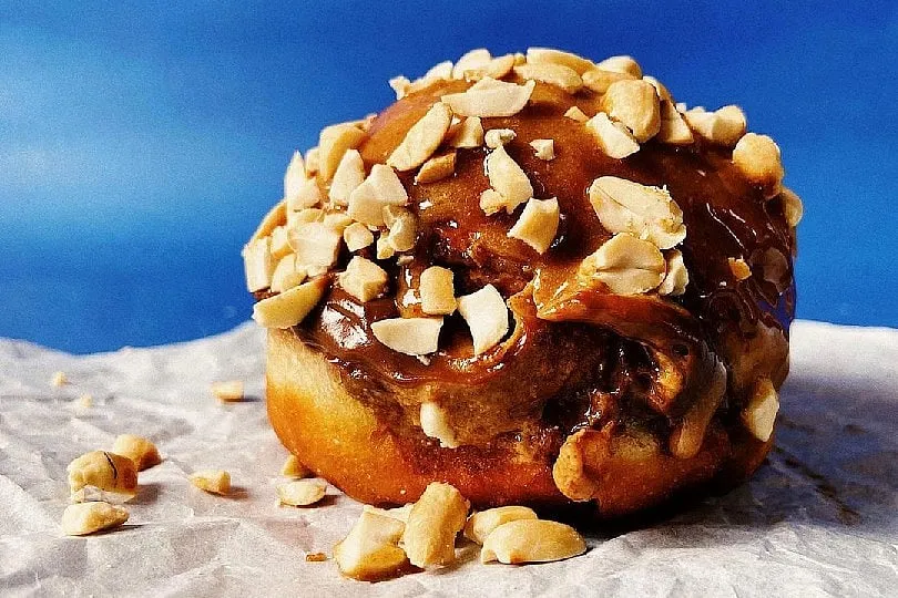 A curious local population and some scrumptious, trustworthy baked goods are clearly a match made in heaven. Image: Padaria Prazeres 