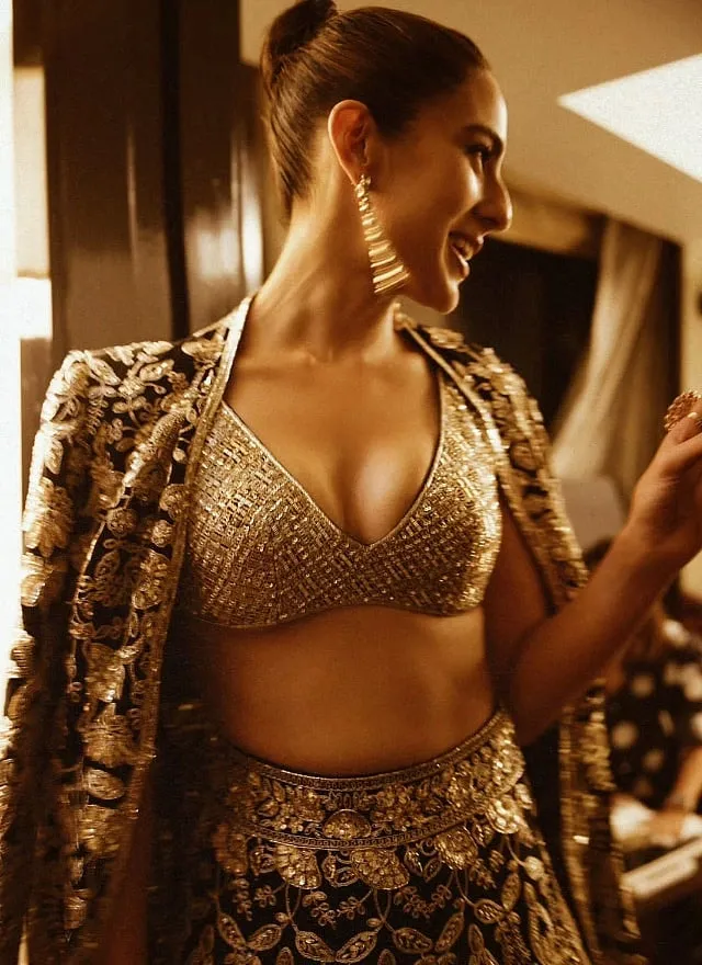 Soha Ali Khan in Manish Malhotra 