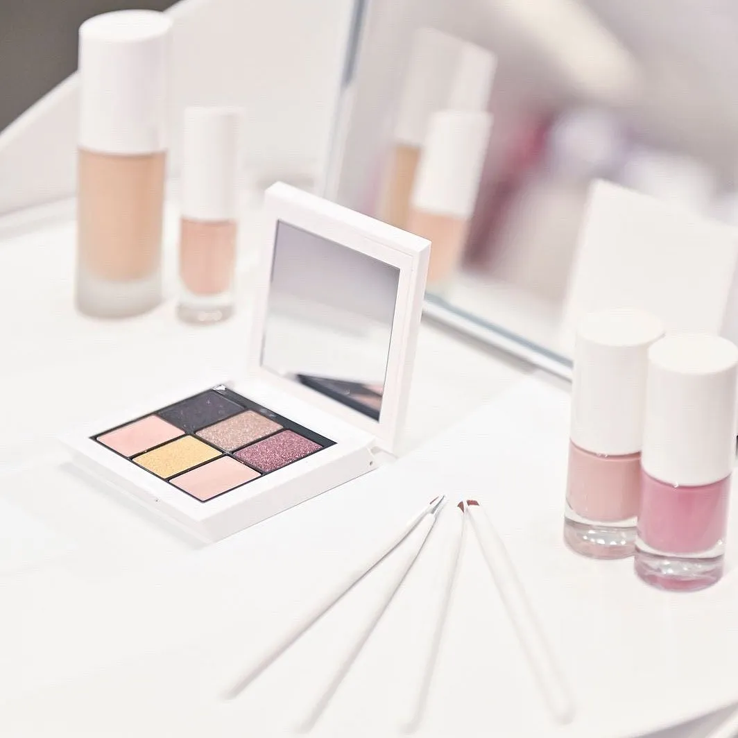 “Nothing beats the experience of actually entering a store, feeling the products, seeing them with your naked eye and trying them on before you purchase them,” says Tarini Shah 