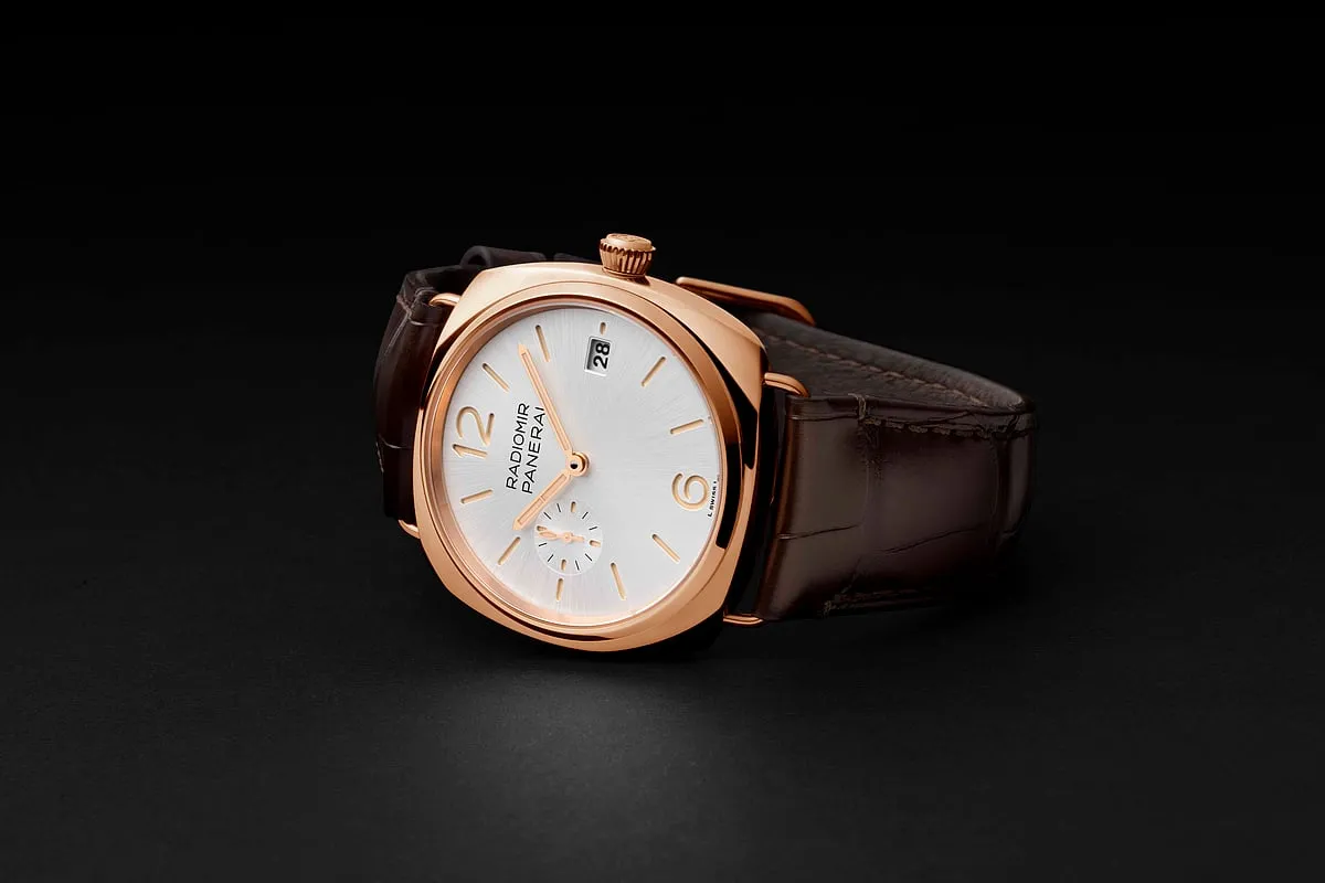 Radiomir Quaranta in GoldtechTM The Radiomir Quranta is possibly the most modern interpretation of Panerai's inaugural watch, seamlessly intertwining elements from its origins. Panerai's Goldtech material is an innovative amalgam of platinum and copper that creates a unique gold hue with a striking red allure. 