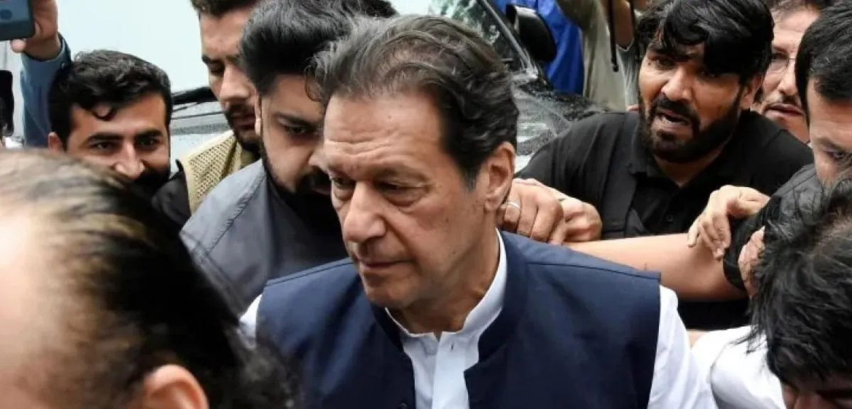 Khan was arrested by Pakistan Rangers outside Islamabad High Court. Image: Twitter 