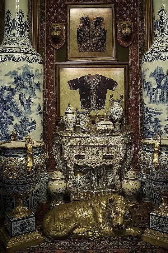 You can spot Tang dynasty pottery, rare Canton vases, French Art Nouveau cabinets, Lladro figurines and other antiquities at Sabyasachi Mukherjee's new store. Image: Björn Wallander 