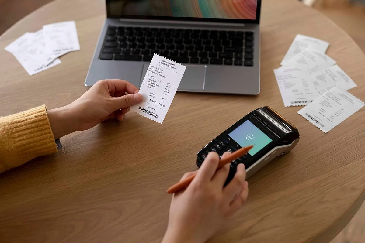 Are you an impulsive spender who likes to take each day as it comes?  Who will take care of the daily expenses such as groceries, staff salaries, rent and a retirement fund? Who will keep a tab of the expenses?Image: Pexels 