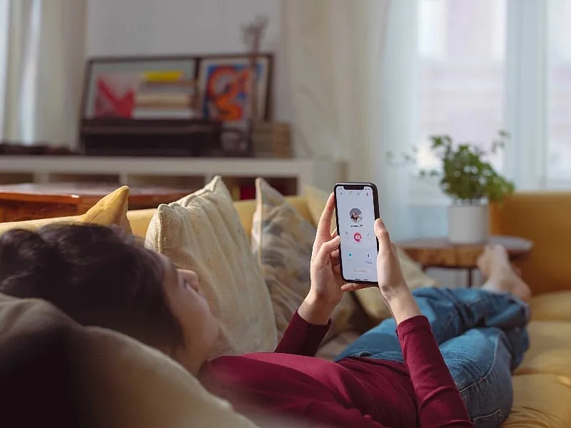 On queer dating apps—most of which are tailor-made for hookups, the possibilities of dating rust out might be even higher, especially when coupled with fatphobia, homophobia, casteism and Islamophobia that seem to be an inherent feature of such apps. Image: Pexels 