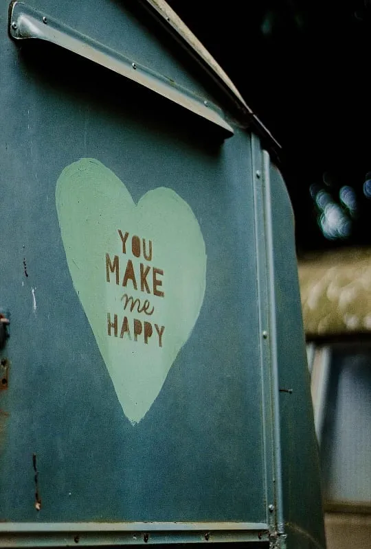 Words of affirmation are compliments for expressing gratitude and offering encouragement to your partner. Image: Pexels 