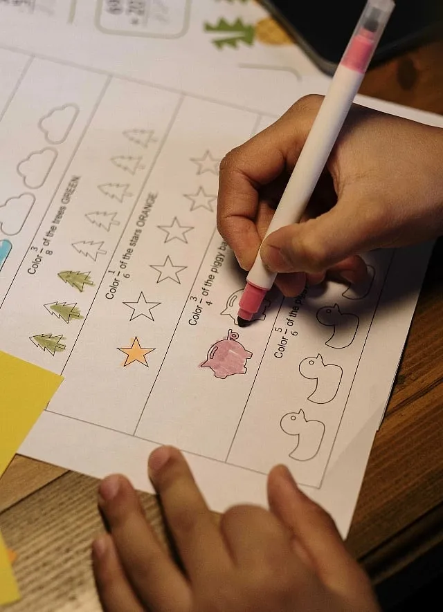 Homeschooling and unschooling pave the way for a happier world, free from biases, judgments, and negativity, allowing children to think critically, appreciate diversity, and create positive change. Image: Pexels  