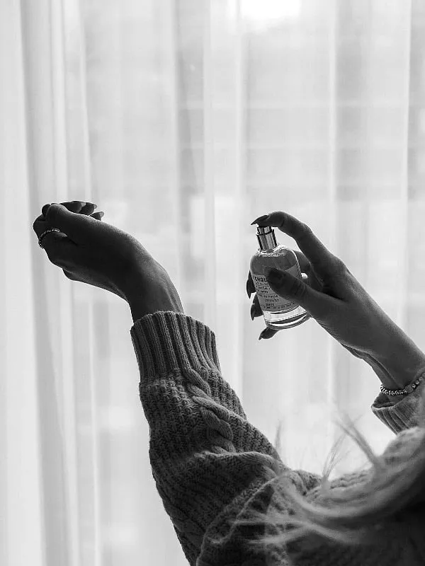 Unfortunately, the ‘vegan’ tag tends to be used very loosely by most brands across the beauty space without paying attention to confirm if their supply chain is vegan end-to-end. Image: Pexels 