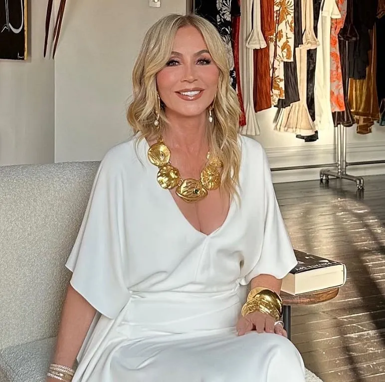 Anastasia Saore's preferred aesthetic has always been gorgeous, natural brows. Image: Instagram.com/anastasiasoare 