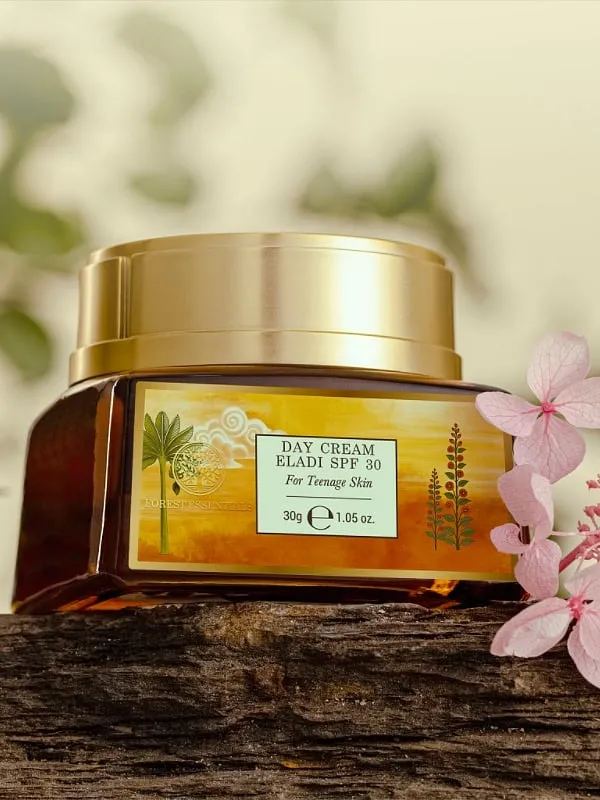 The Yuvati Selection keeps their changing skin concerns in mind. Image: Instagram.com/forestessentials 
