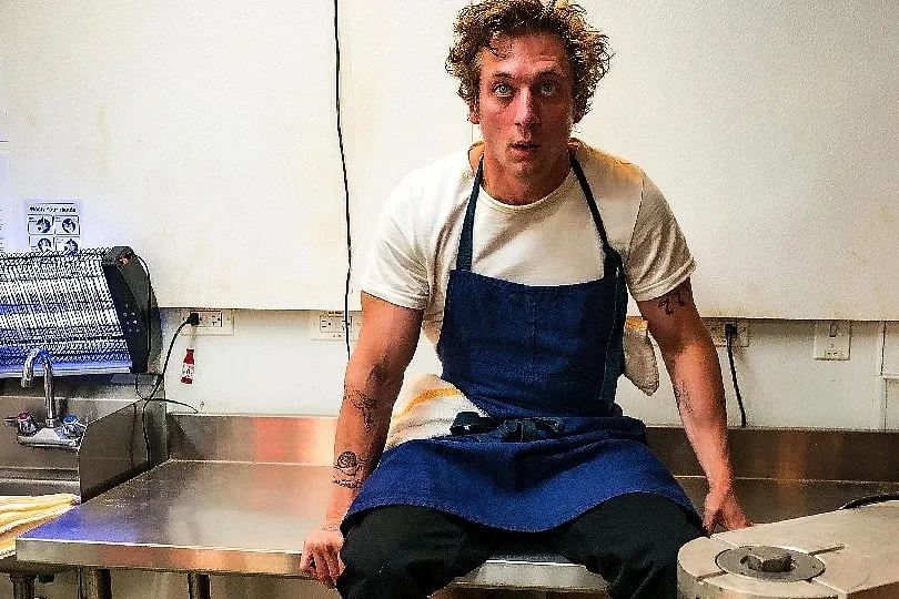 Carmen Berzatto, a brilliant young chef is forced to return home to run his family sandwich shop. Image: IMDB 