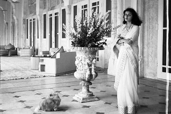 The late Gayatri Devi was known for her extravagant parties in Jaipur. Image: Pinterest.com/ccmfarrow/ 