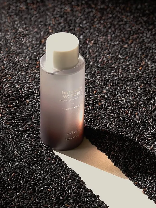 Consider hydrating ingredients like ceramides, hyaluronic acid, fatty acids, lipids and squalene that help to repair skin barrier and sensitivity, advises Dr Madhuri Agarwal. Image: Instagram.com/haruharuwonderindia 