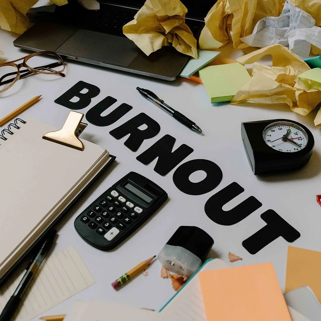 “Excessive working may imply greater productivity; however, this is often not the case, and the drop in productivity can create guilt, leading to more involvement in work. This is then a vicious cycle that is difficult to break,” says Hansika Kapoor. Image: Pexels 