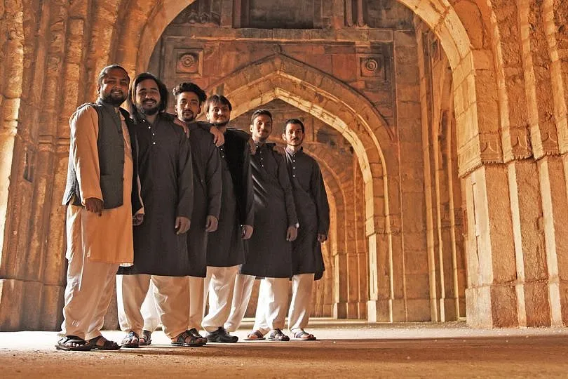 The Rehmat-e-Nusrat group was formed in 2014 by lead vocalist and harmonium virtuoso Sarvjeet Tamta,  Ustad Wadali Brothers in Amritsar, Ustad Fakira Khan Saheb from Barmer Rajasthan, and Ustad Anwar Khan Manganiyar 