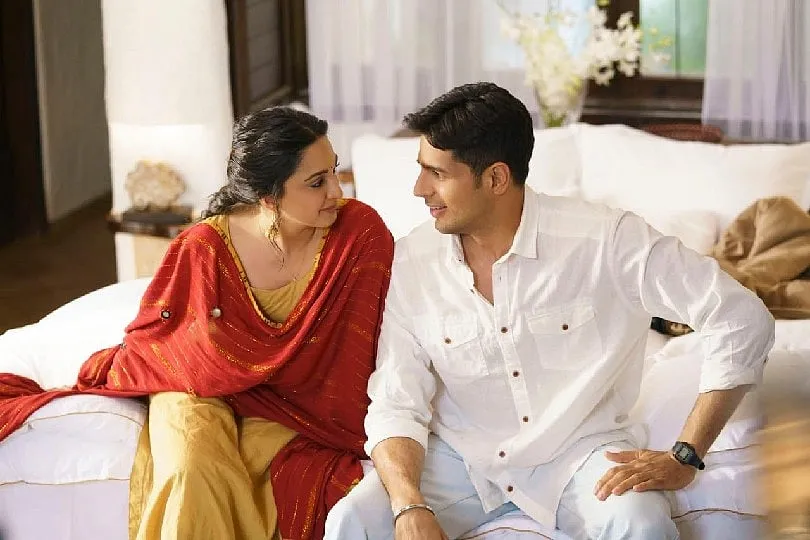 Shershaah isn’t only about Vikram Batra (Siddharth Malhotra), it’s also about his long-distance relationships with his wife, Dimple Cheena (played by Kiara Advani). Image: IMDB 
