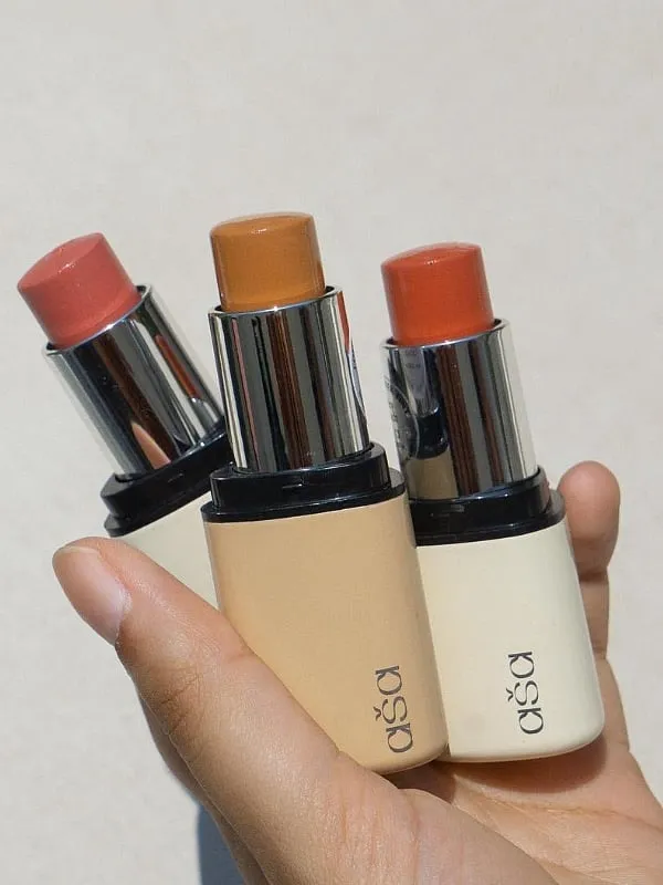 From a larger lens, any vegan formulation is known to be more skin-friendly and skin-loving as animal-based products tend to be heavy and difficult to absorb by the skin. Image: Instagram.com/asabeauty 