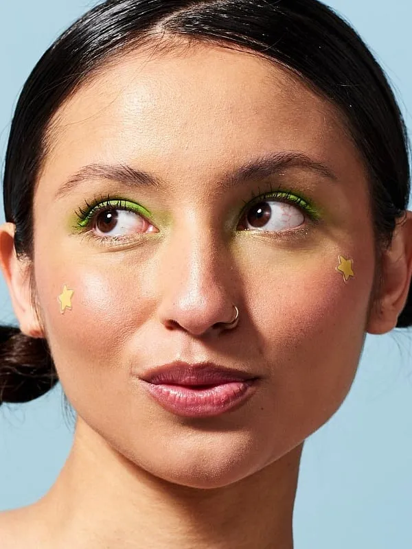 Dr Agni Kumar Bose shares that the active ingredients [in  pimple patches] commonly include salicylic acid, tea tree oil, benzoyl peroxide and niacinamide. Image: Instagram.com/skincontrolau 