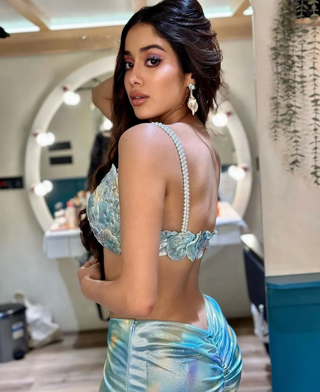 Social media, particularly TikTok, has made fashion accessible to the masses, and people no longer need to rely on the industry's so-called elite–like fashion editors or luxury magazines–to see what's trending. Image: Instagram.com/Janhvikapoor 
