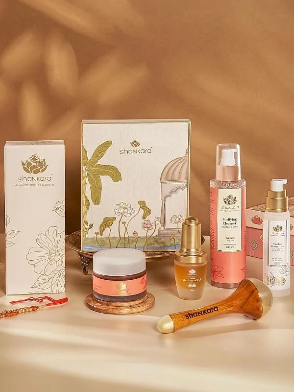 If you think about it, traditionally, a lot of kitchen ingredients were implemented in beauty rituals (and products, thereafter), and all of those featured some sort of a scent. Image: Instagram.com/shanakaranaturalsindia 