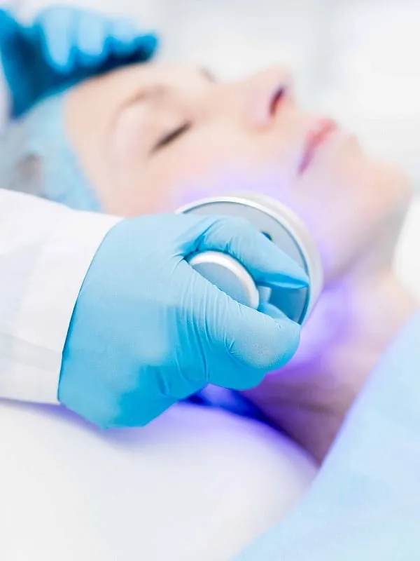 Temperatures in a facial play a dynamic role in enhancing skincare treatments, says Dr Harshna Bijlani. Image: Freepik 