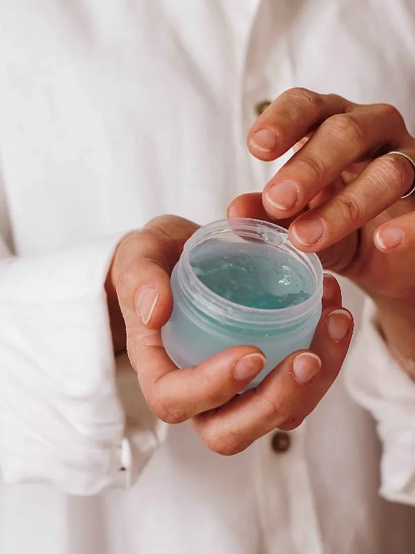 When The Ordinary broke into the market with a chemical active ingredients-laden serum, not only did everyone discover the science-backed flipside of the rather taciturn beauty industry, but also befriended serums with hero active ingredients. Image: Pexels 
