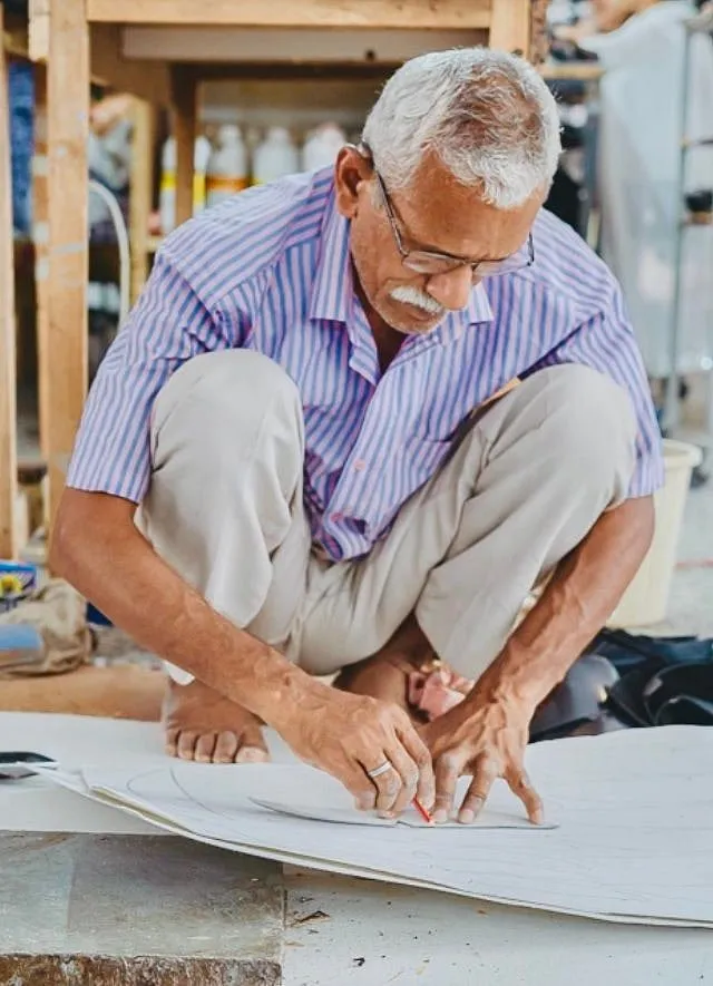 The pattern tracing process at Oceedee. Image: Oceedee 