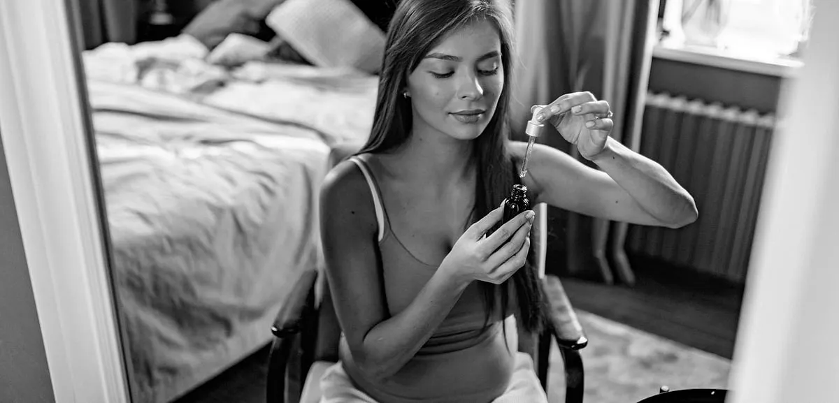 Certain chemical actives, particularly those with a small molecular size, can cross the placenta (the organ that develops in the uterus during pregnancy and supplies blood and oxygen to the foetus) and enter the bloodstream, potentially affecting the developing foetus, shares Dr Sravya Tipirneni. Image: Pexels 