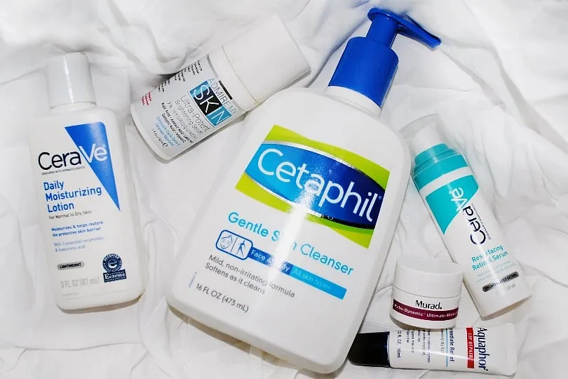 A consistent skincare routine is a must during both phases, says Dr Madhuri Agarwal, indicating that a face wash, moisturiser, and sunscreen—that adhere to your skin type and concerns—must be used. Image: Pexels 