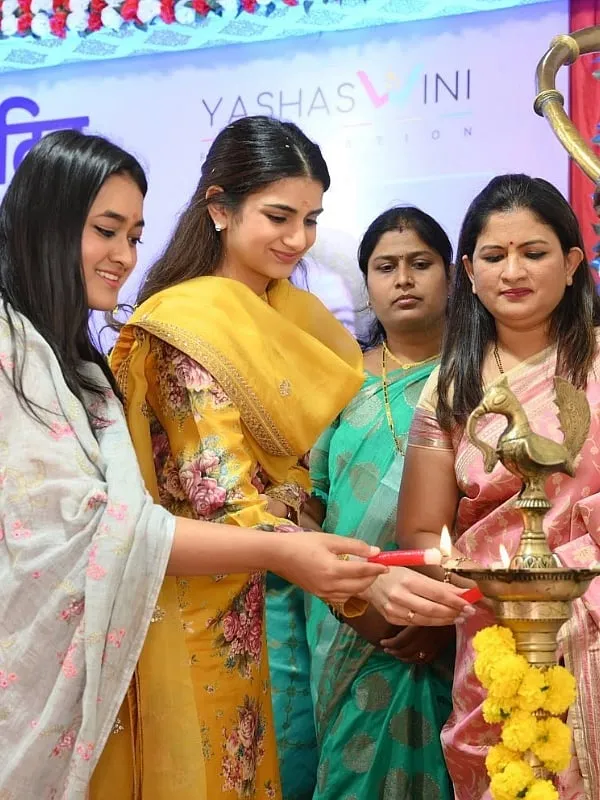 At the grassroot level, Ujaas works in 10 districts of Maharashtra. Image: Instagram.com/ujaasforchange 