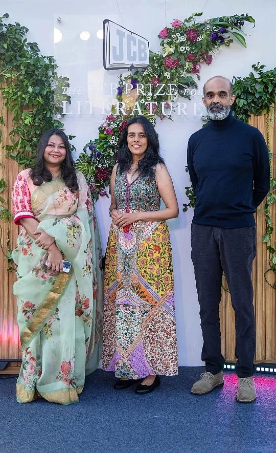 Priyanjali Datta (MarComm & Literary Relations Lead, JCB Literature Foundation) with Tejaswini Apte-Rahm and Vikramajit Ram  