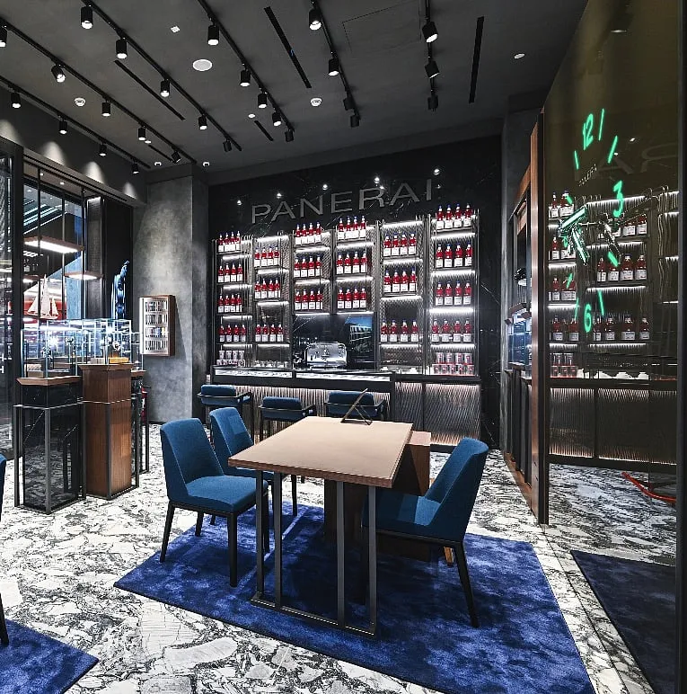 Covering an area of 60 square metres, the boutique welcomes visitors with its iconic luminescent clock, retro illuminated and also features the Bar Italiano café, which might just capture all your attention 