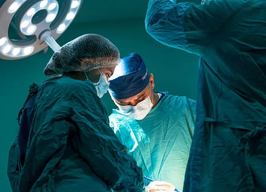 People seeking medical aid from around the world travel to India for its cutting-edge private healthcare infrastructure, well-trained experts, and high-quality treatments. Image: Unsplash 