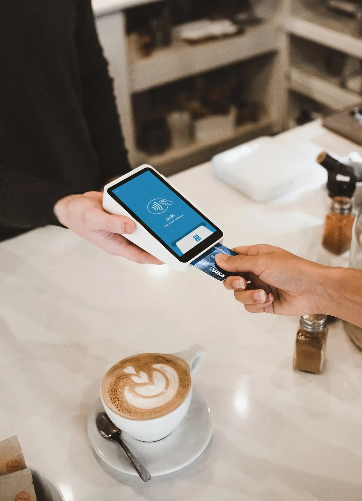 India is adding new credit cards at a blistering pace, with 16.71 million cards issued in 2023 and 97.9 million cards outstanding overall at the end of 2023. Image: Unsplash 