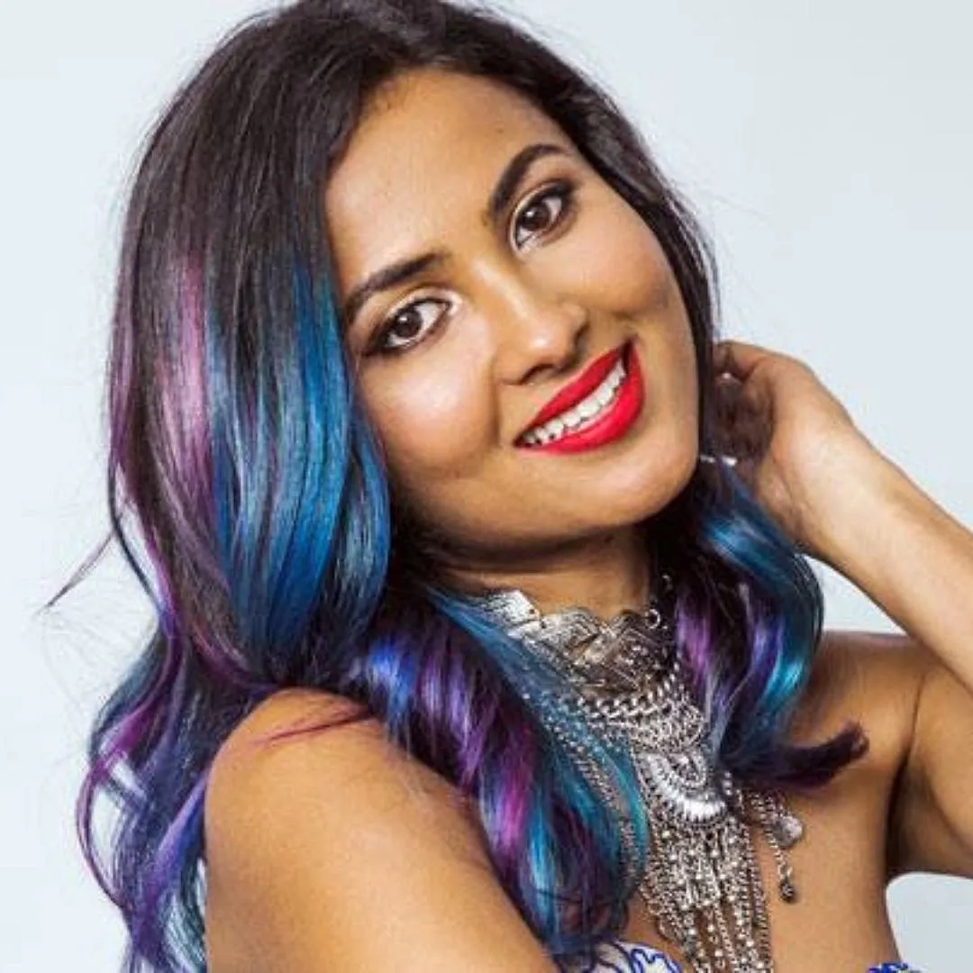 Vidya Vox is an American singer and YouTuber born in Chennai 