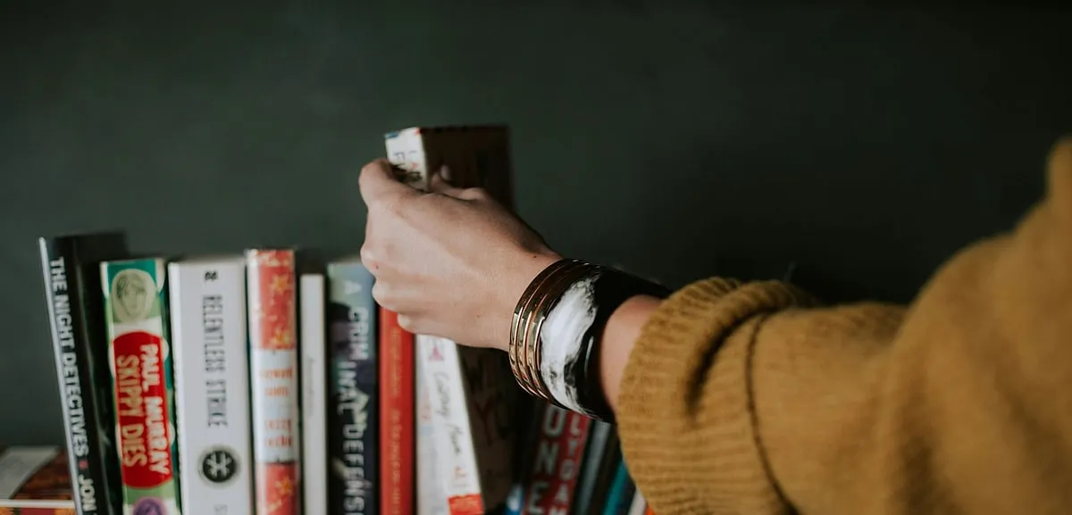 Literary reading, or reading for pleasure—as opposed to reading for work or with the purpose of solely obtaining knowledge—has been on the steady decline. Image: Unsplash 