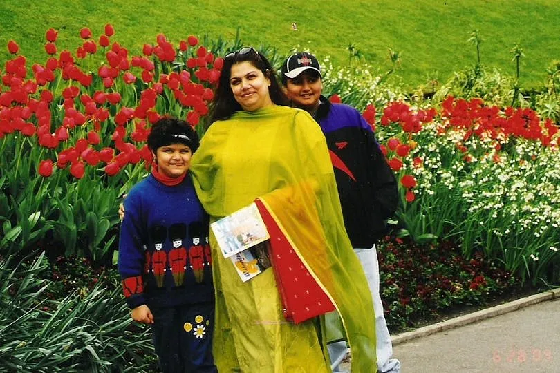 Anshula Kapoor with her brother Arjun Kapoor, and mother Mona Shourie Kapoor 