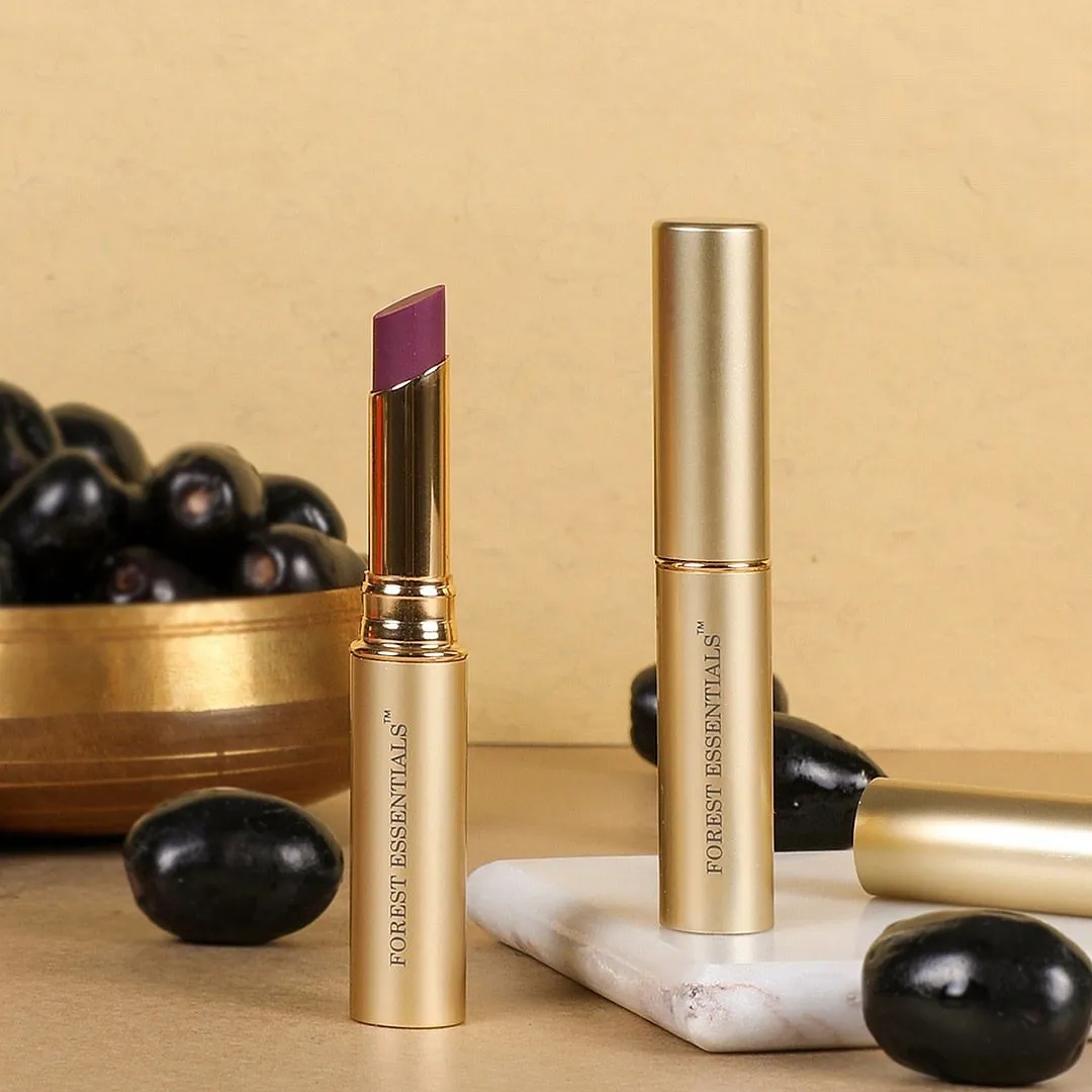 Forest EssentialsCrafted with the wisdom of ancient practices, the Angoori Tinted Lip Serum from Forest Essentials features moringa oil, known for its intensely moisturising properties, and antioxidant-rich black grape seed extract that protect your lips. But the star ingredient is pure ghee, prepared using the time-tested method of ‘Shata Dhauta Ghrita’—ghee washed a hundred times to create an innovative blend that deeply nourishes your lips. 