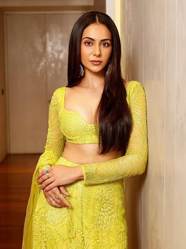 Mishru's signature lehengas include intricate Kalamkari embroidery, fabric marbling, and 3D embroidery. Image: Instagram.com/rakulpreet 
