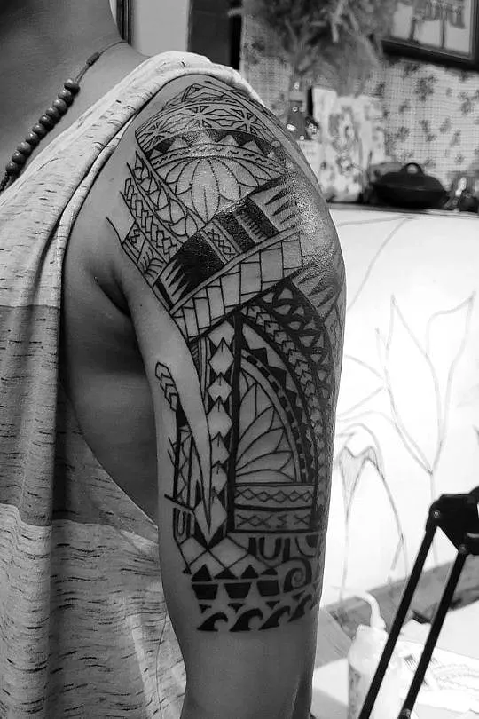 As the tattooing process is often a painful one, creating an environment that engenders honesty and open communication is important. Image: Instagram.com/naisha.richmond 