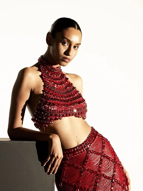 Each ITRH creation is meticulously crafted with hand-painted, hand-dyed, and hand-embroidered details. Image: Instagram.com/itrhofficial 