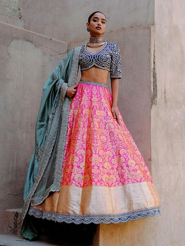 Jayanti Reddy's lehengas designs consist of Flowing Banarasi lehengas with exquisite embroidery. Image: Instagram.com/jayantireddylabel 