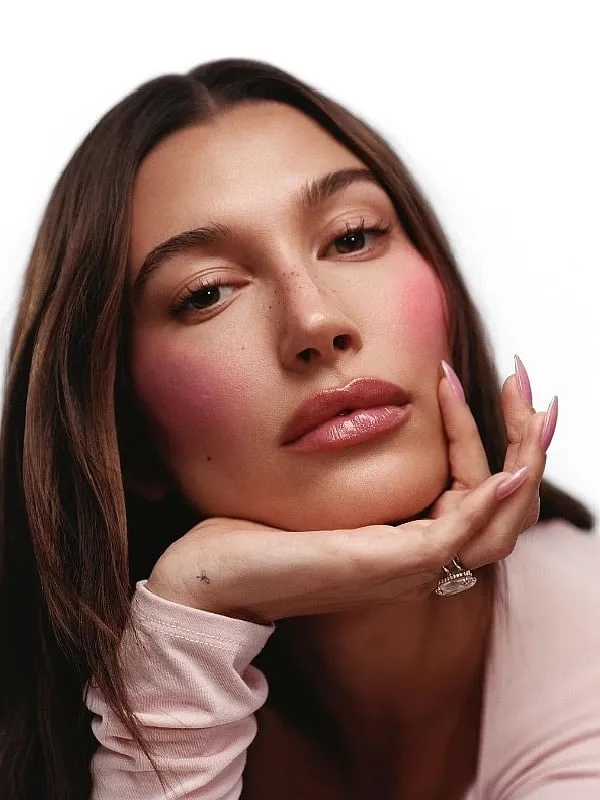 The human tendency to mimic a celebrity- or influencer-led trend isn’t new, points out beauty editor and brand consultant Hena Desai. Image: Instagram.com/rhode 