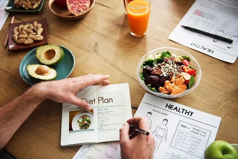 Instead of restricting what you eat, intermittent fasting involves restricting when you eat. Image: Unplash 